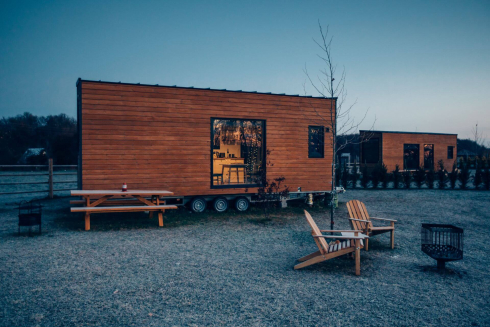 Tiny Transylvania: Von 1 Hütte auf 3, ohne Chaos